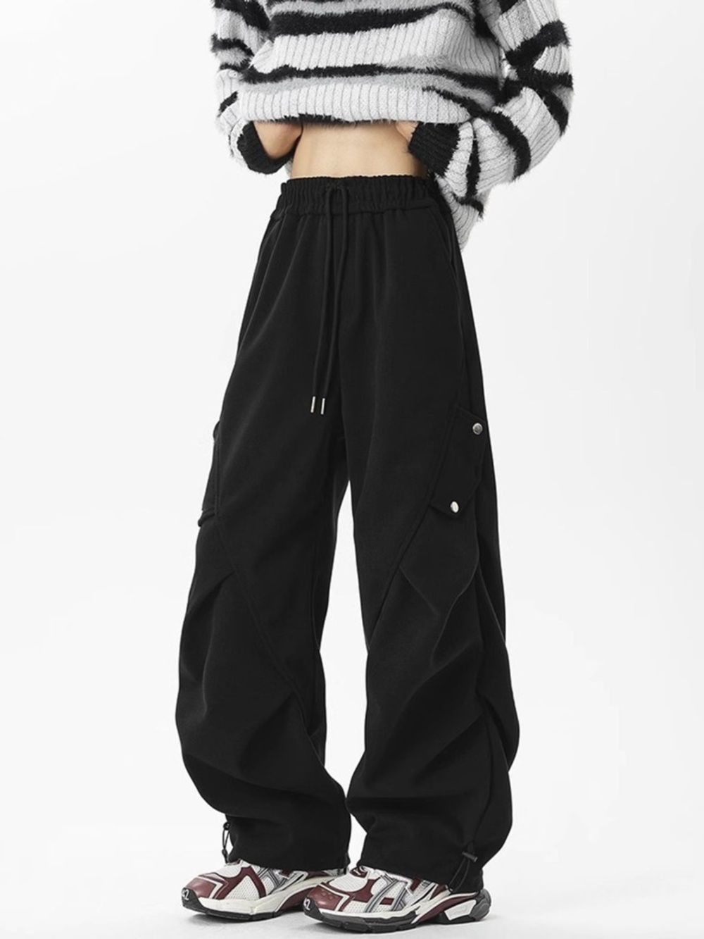 Men's Plus Size Loose Fit Cargo Pants with Drawstring - Picture 4 of 5